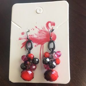 Gorgeous red/purple metallic dangle earrings!💕